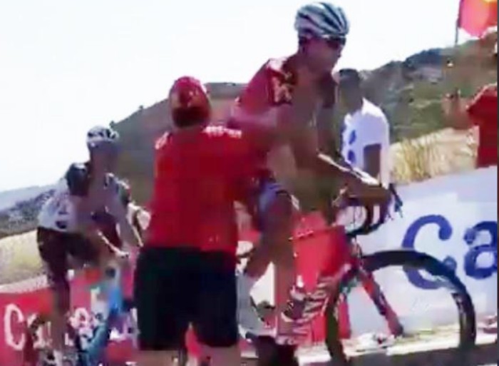 vuelta a espana accident